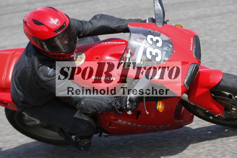 /27 12.06.2025 Ducati Schweiz Trackday Warmup  ADR/blau-bleu/33